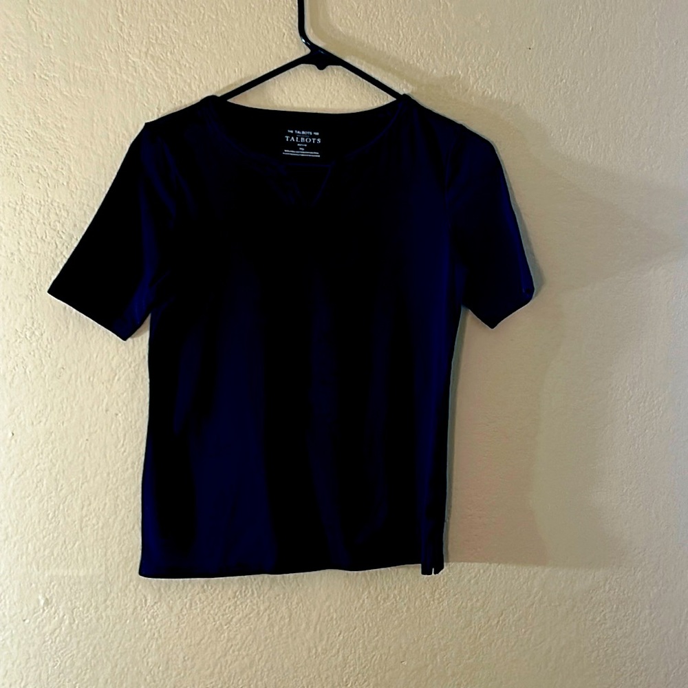TALBOTS Women’s Black Tee 100% Pima cotton.
